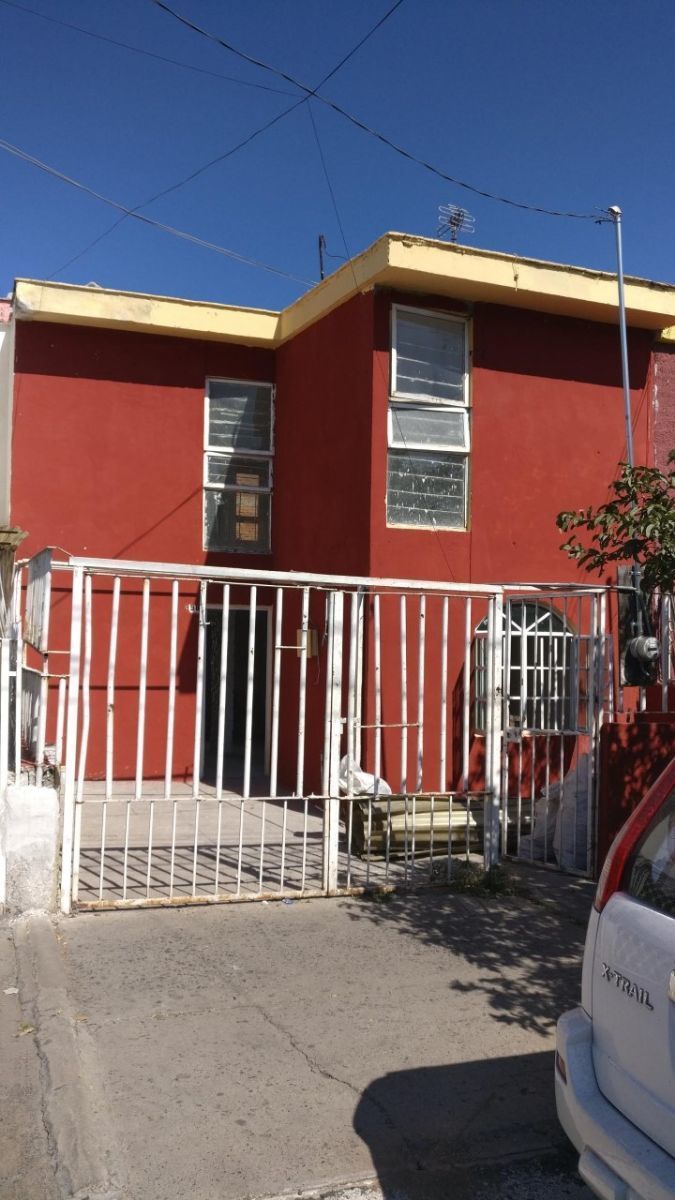 Casa en venta Miravalle cerca Macrobus | EasyBroker