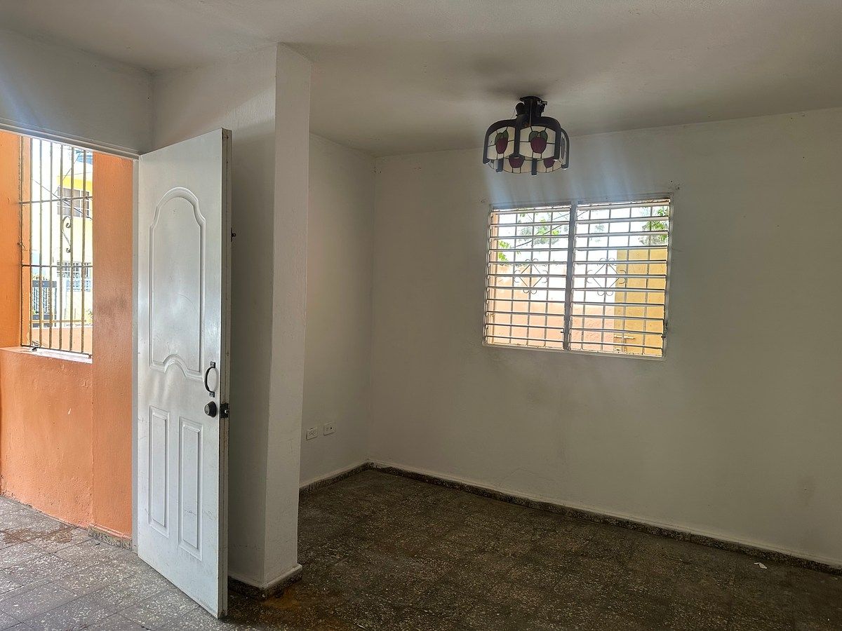 Casa en Juan Pablo Duarte, Santo Domingo Este, foto 31 de 39