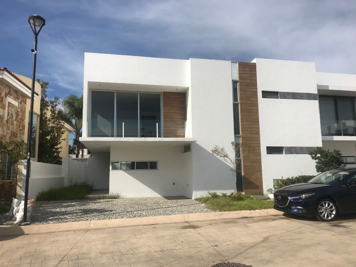 Casa en renta, coto Provenza, Tlajomulco de Zúñiga, Jalisco | EasyBroker