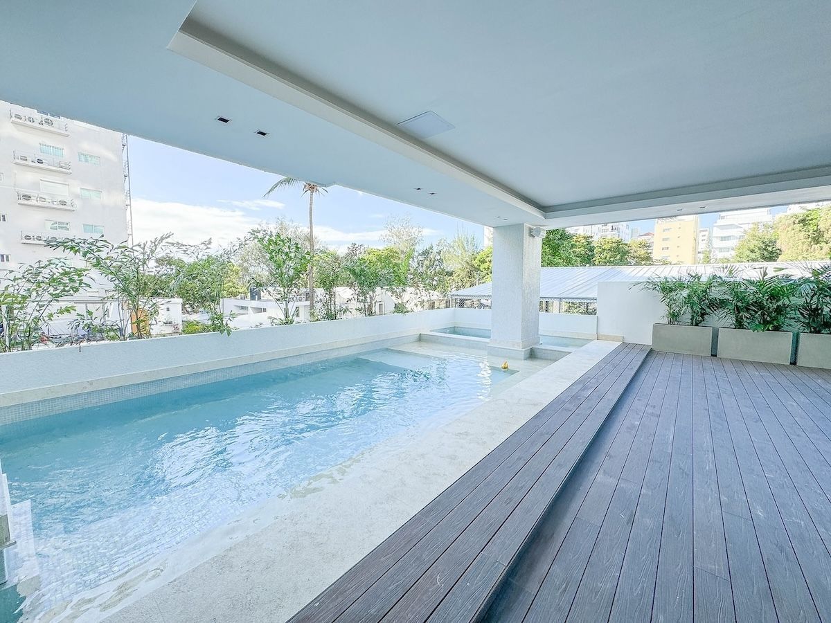 16 de 21: Piscina