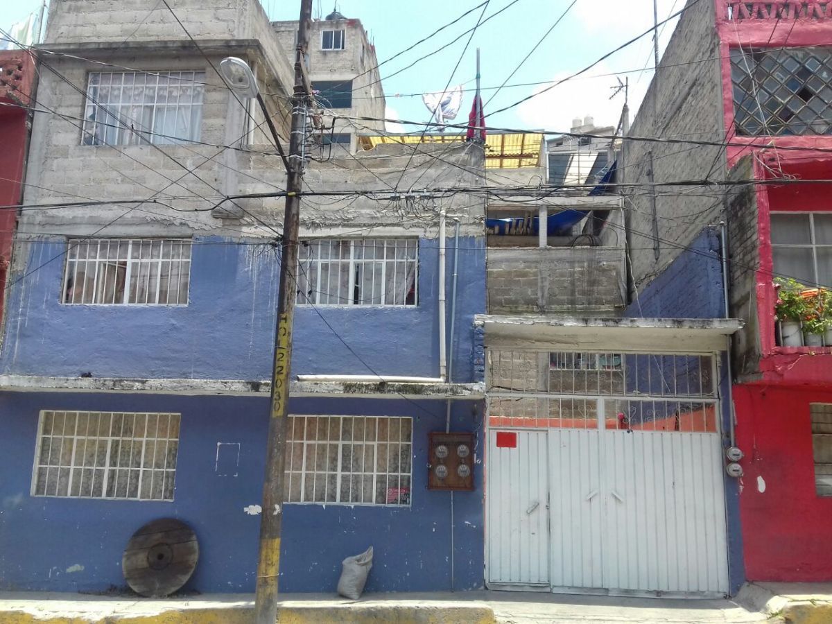 Casa Sola En Venta Naucalpan Zona Con Alta Plusvalía | EasyBroker