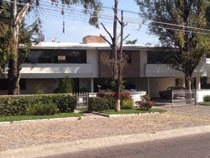 HOUSE FOR SALE IN JURICA - foto 1