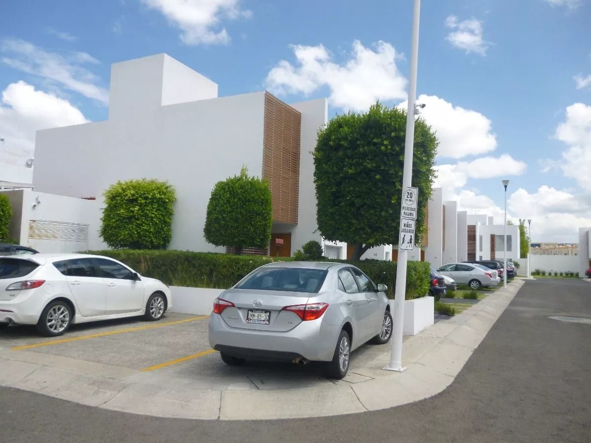2 de 11: Casa en renta Santa Fe Juriquilla Qro