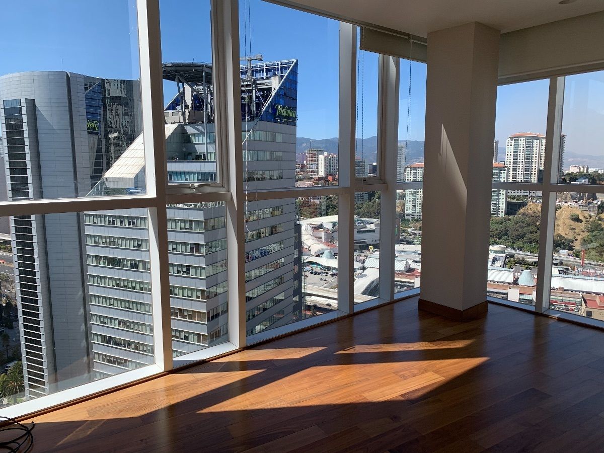 5 de 12: Gran espacio para recámara con closets