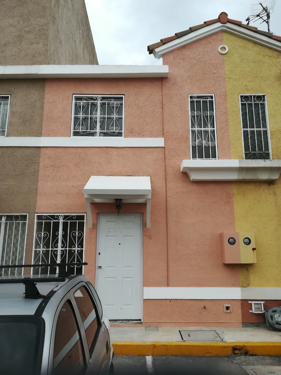 Casa en fraccionamiento en venta en Real del Sol Ojo de Agua