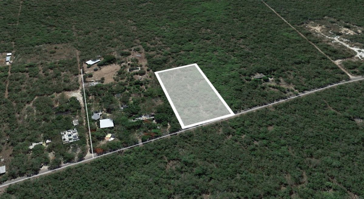 Terreno de 4,986.43 m2 en Xcunya Mérida