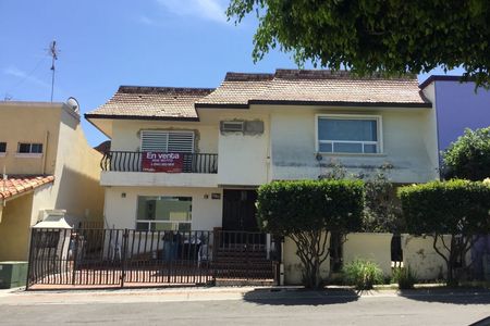 Casa en venta en Lomas Hipódromo Tijuana | EasyBroker