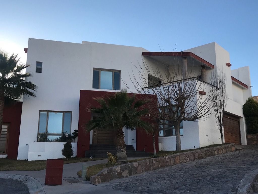 Casa venta en Rincon de las Lomas Chihuahua