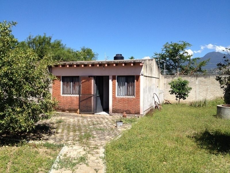 Hermosa casa estilo rústico, cerca Plaza Bella!