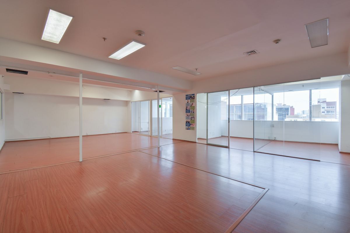 Venta de oficina en WTC, Piso 6 de 254.44 m2.
