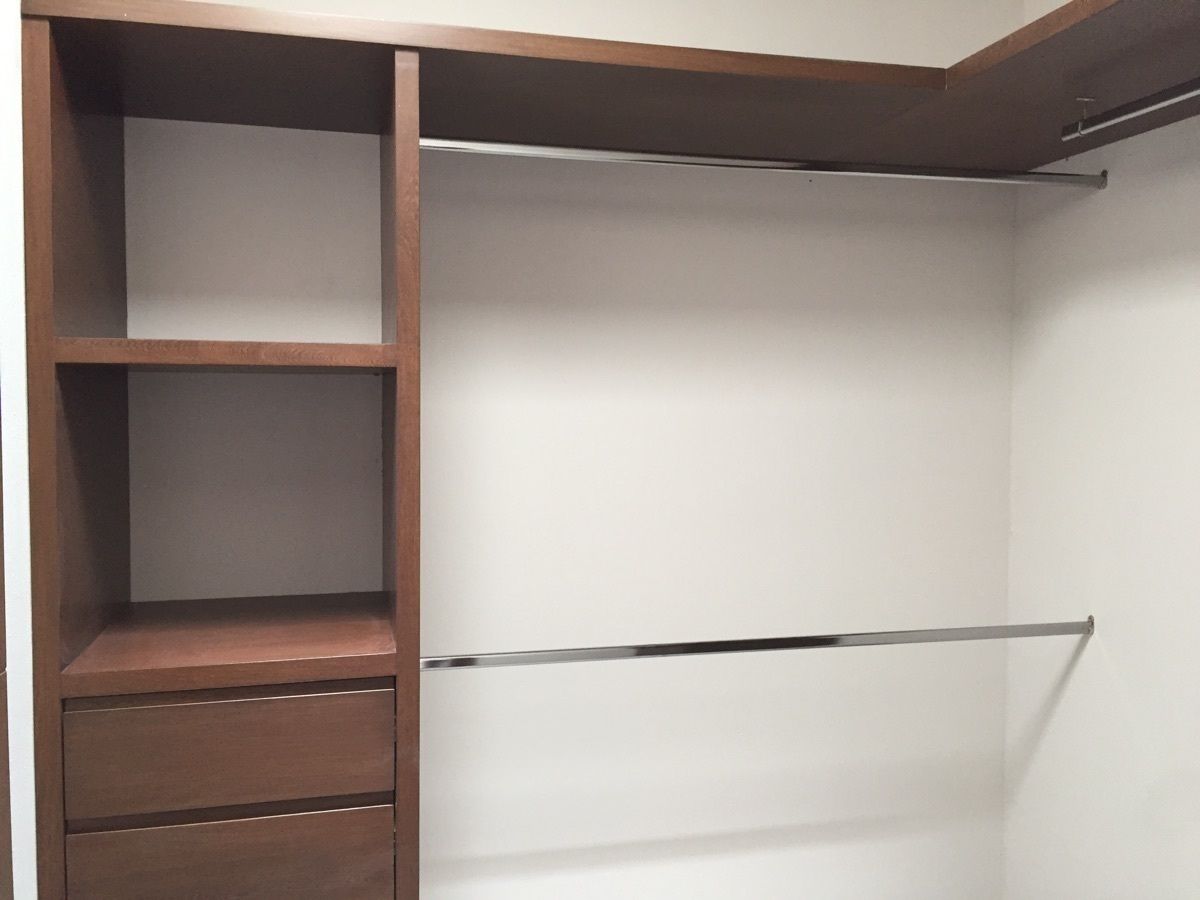 28 de 48: VESTIDOR DE RECAMARA PRINCIPAL
