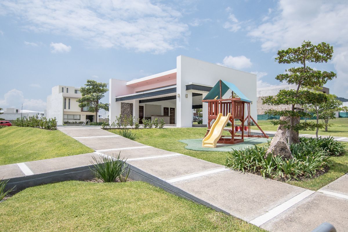 42 de 48: casa club