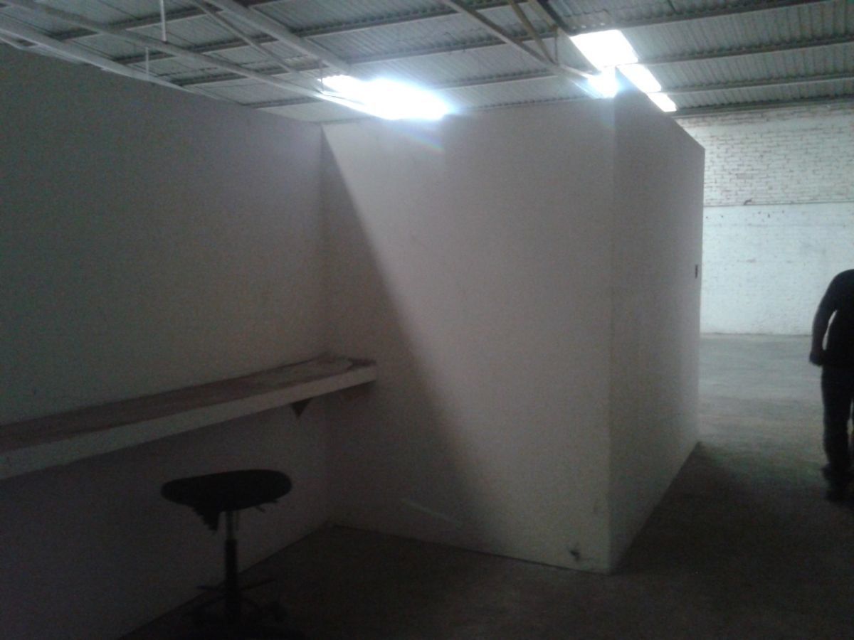 4 de 11: Area de estancia de personal.
