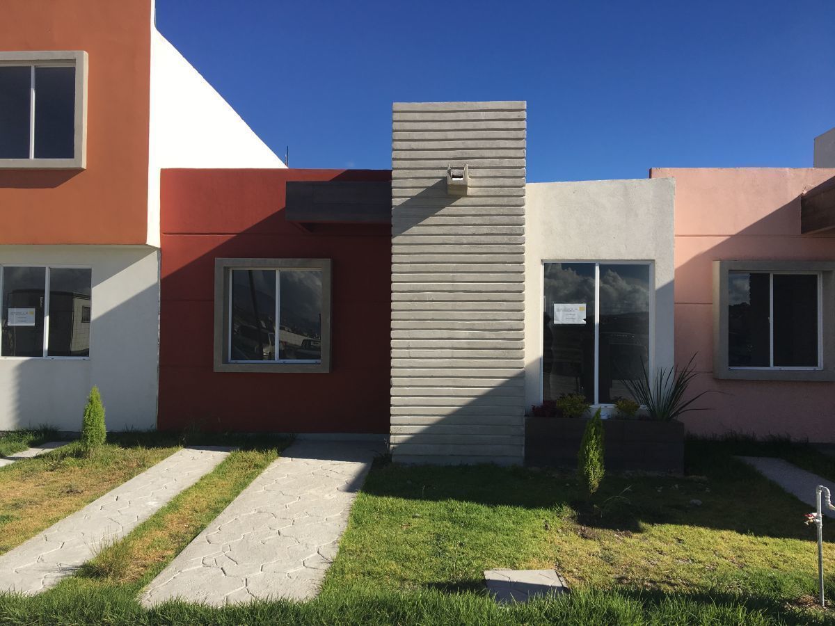 Bonita casa nueva 2 rec en venta en fracc Los Amores de Don Juan Pachuca |  EasyBroker