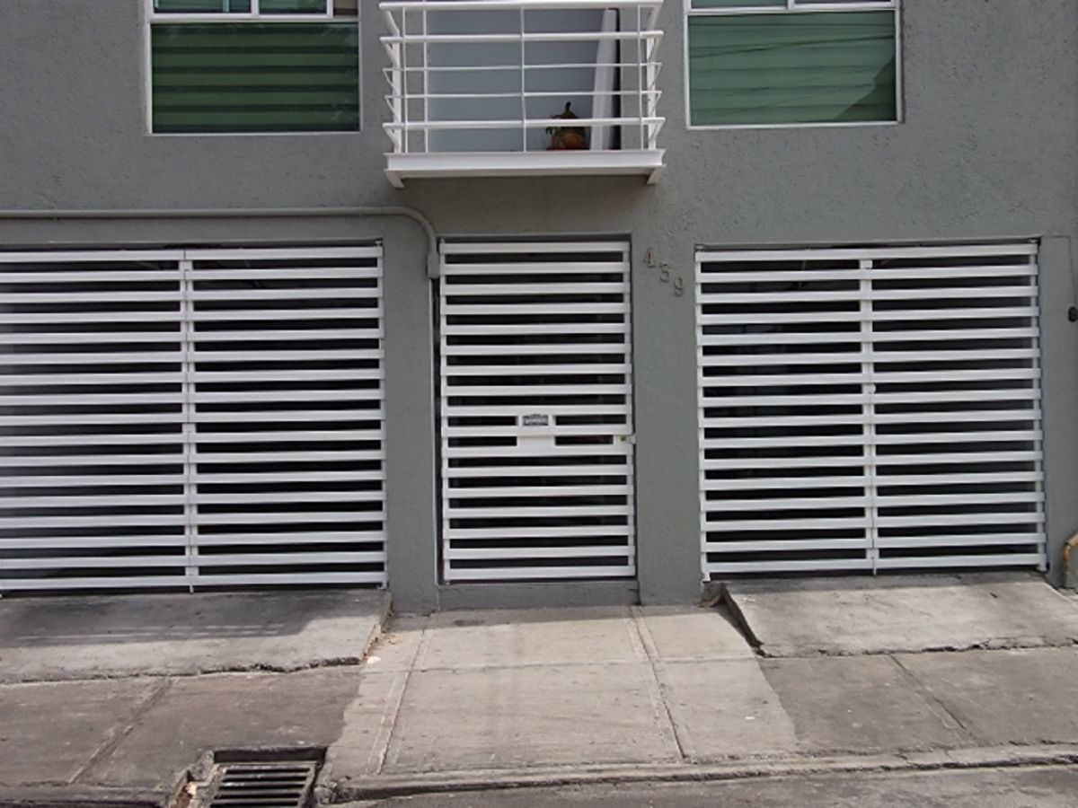 17 de 18: fachada edificio