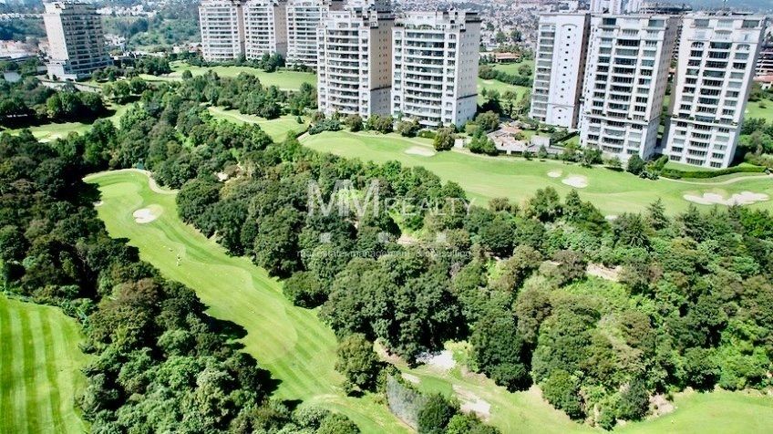 Club de Golf Bosques - Hermoso en piso medio / Beautiful on a middle floor