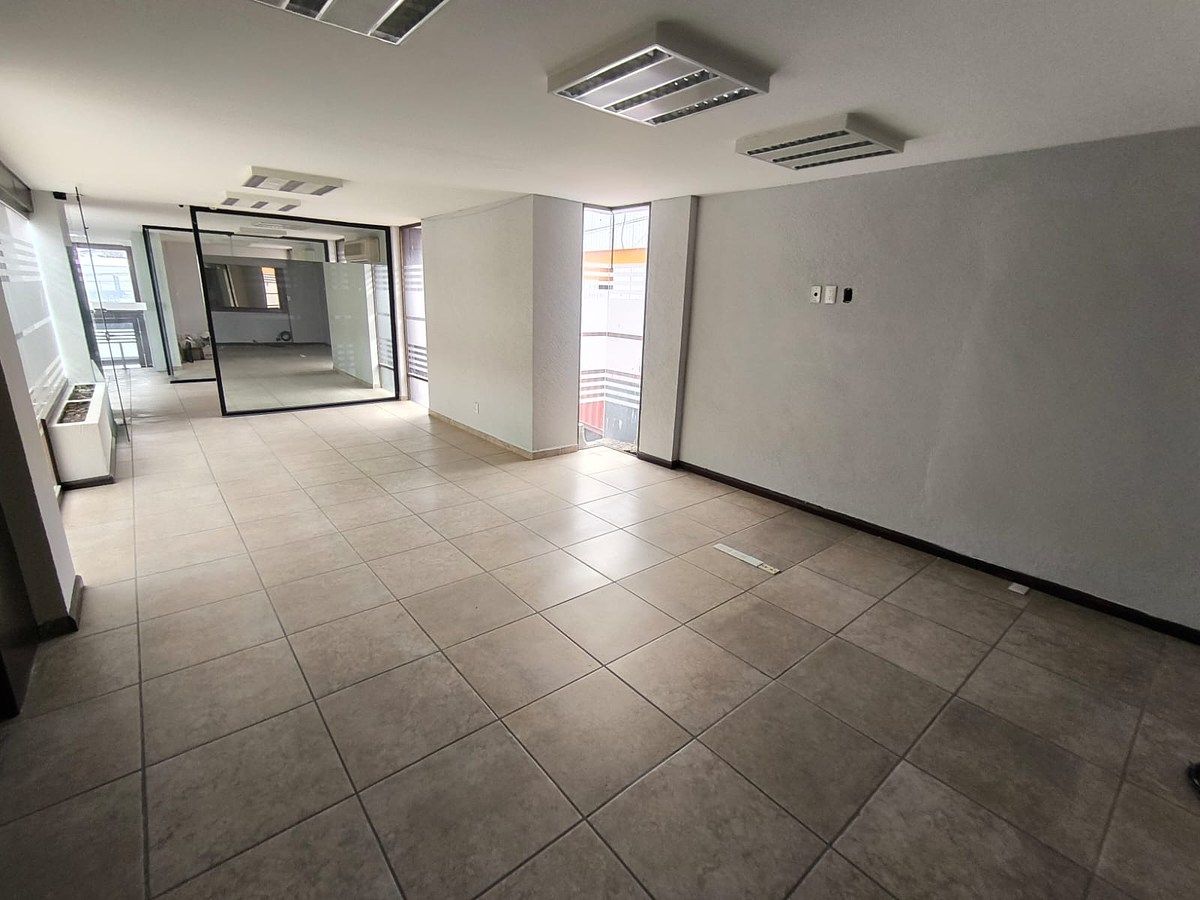 Sala Comercial em Agua Blanca Industrial, Zapopan, foto 4 de 25
