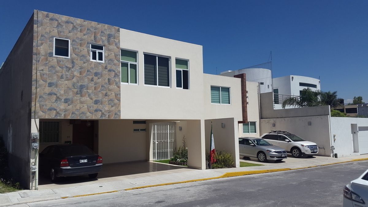 CASA EN VENTA EN EL FRACCIONAMIENTO NUEVO HUMBOLDT | EasyBroker