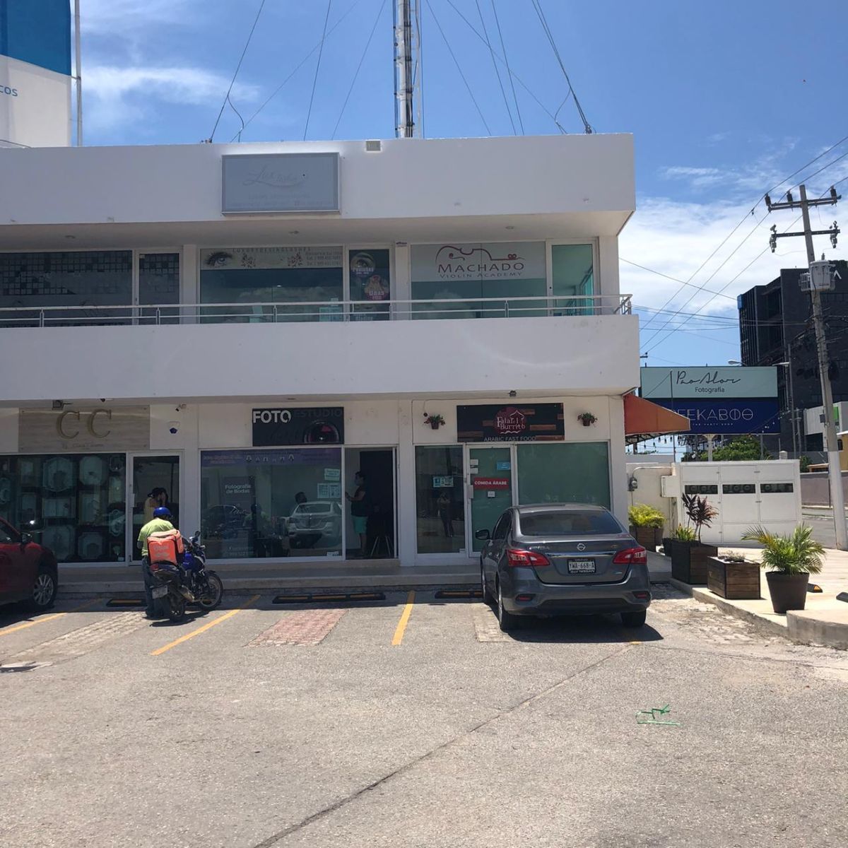 3 de 18