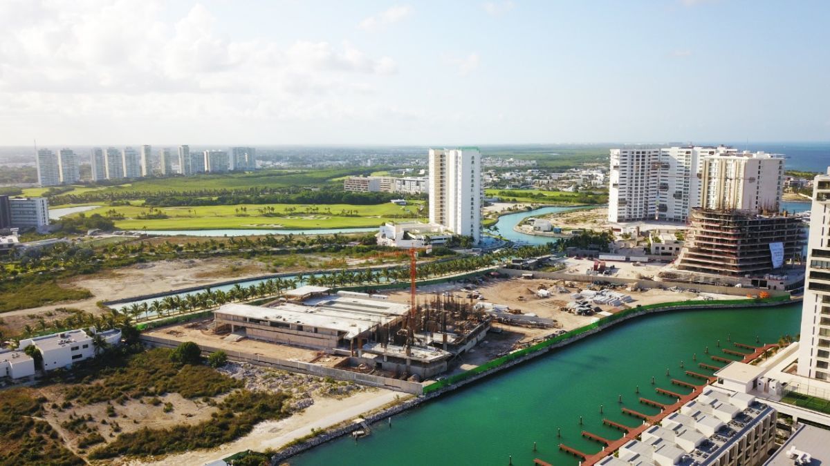 13 de 14: Avances de obra 